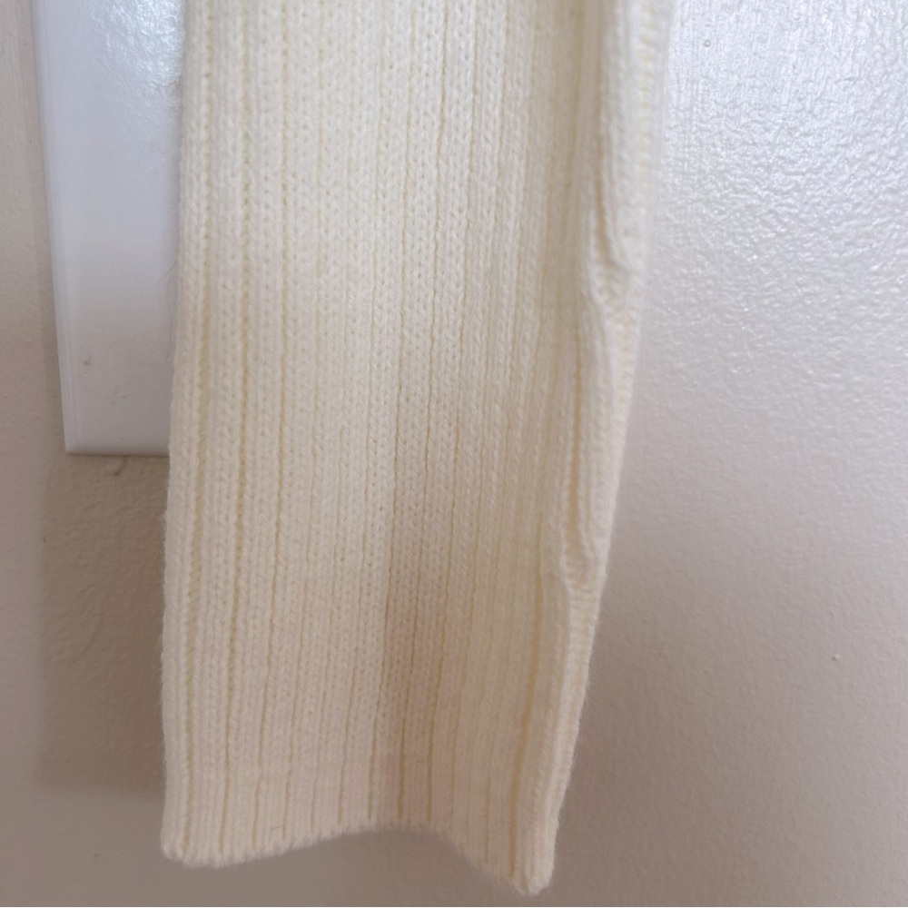 H&M White Knit Ribbed Sweater - Picture 3 of 6